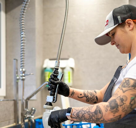  | Abw&auml;scherIn  (m/w/d)