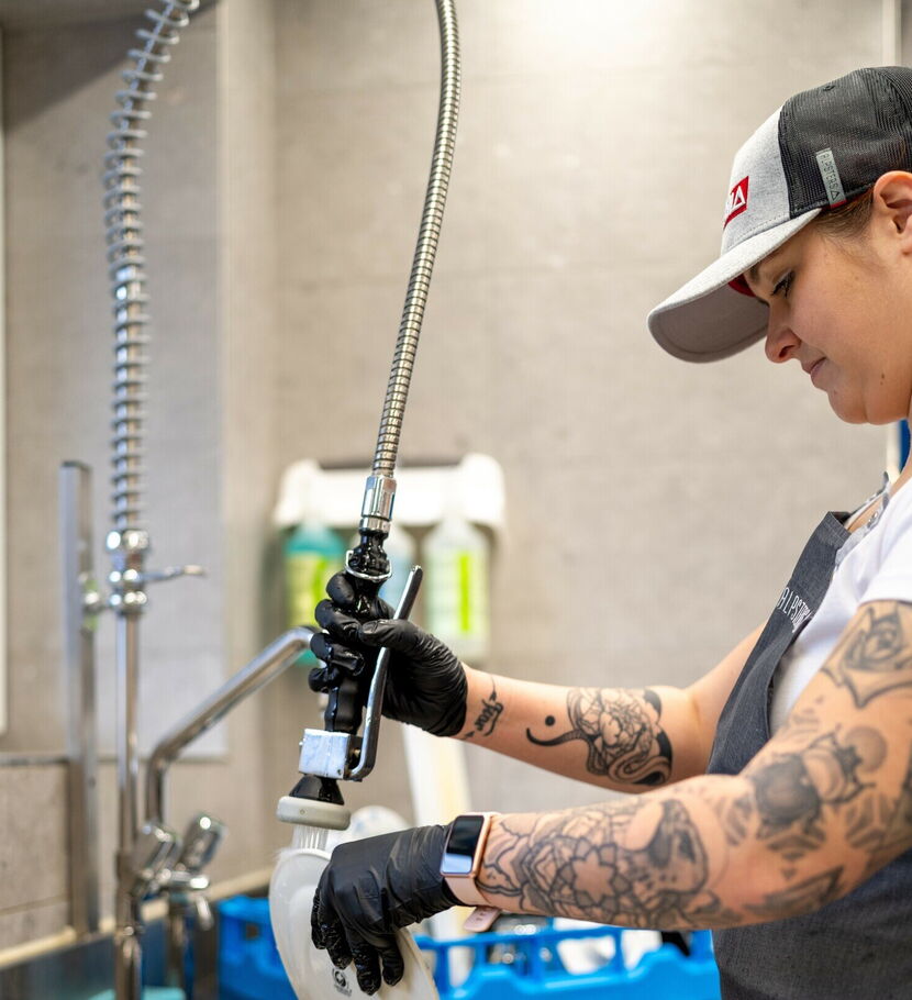  | Abw&auml;scherIn  (m/w/d)