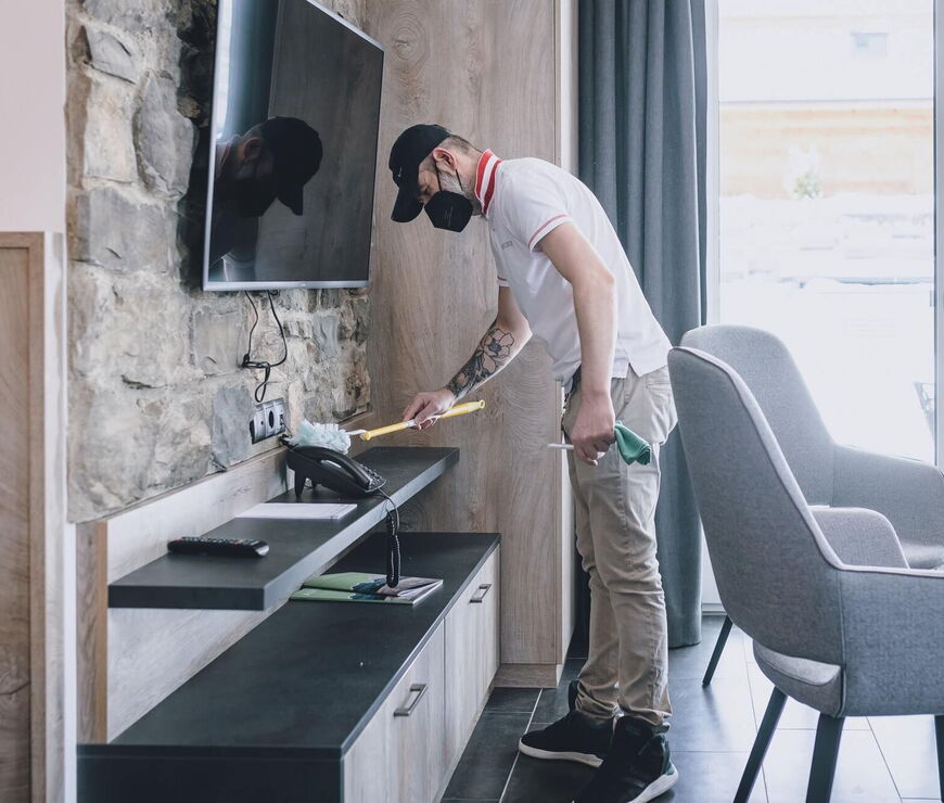 Housekeeping Alpin Family