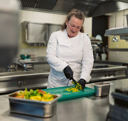  | K&uuml;chenhilfe (m/w/d)