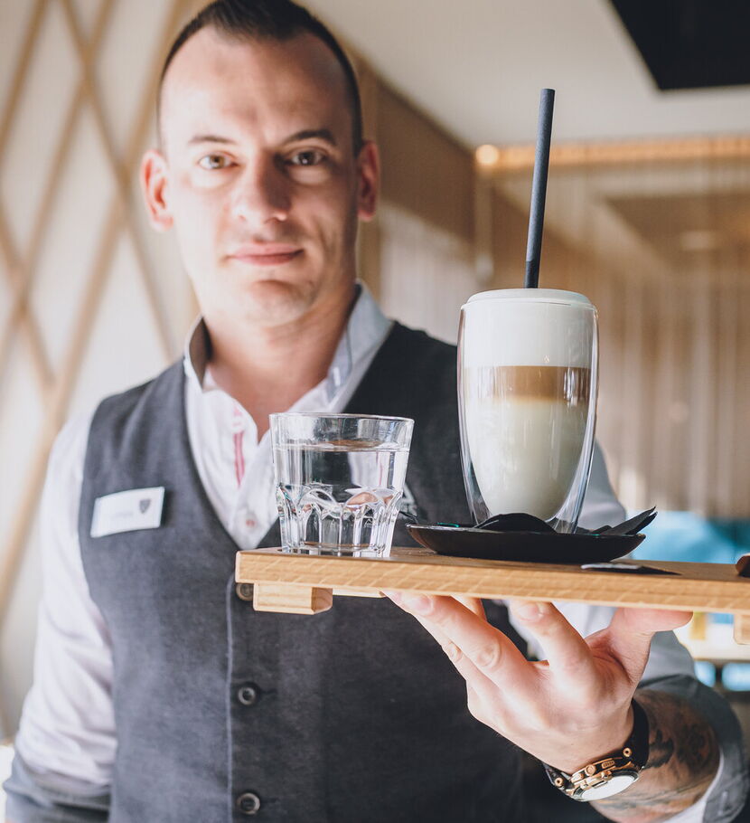  | FrühstücksmitarbeiterIn (m/w/d)